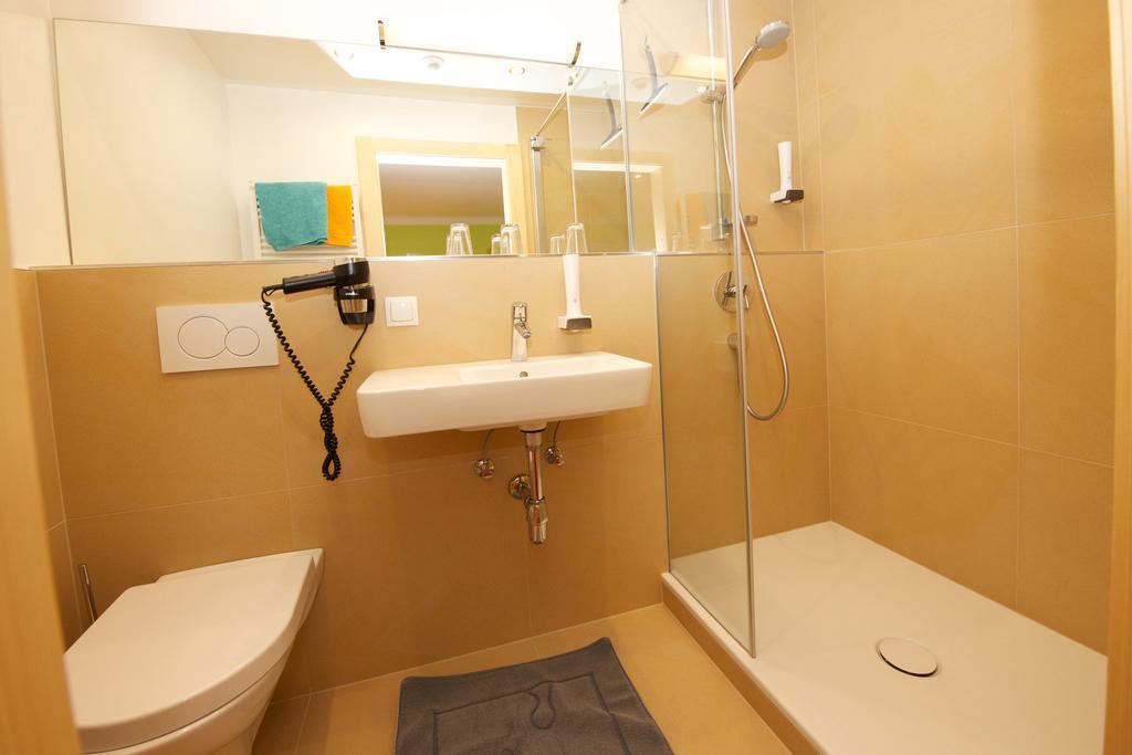 Pension Alpenrose Zell am See Exterior photo